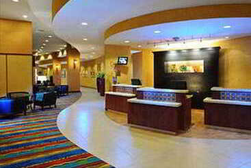 هتل Courtyard By Marriott San Antonio Riverwalk