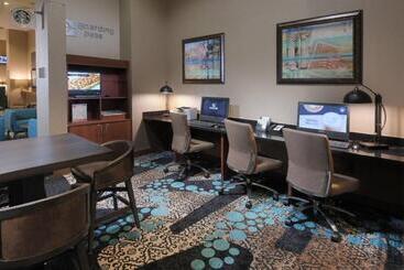 ホテル Courtyard By Marriott San Antonio Riverwalk