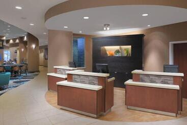 هتل Courtyard By Marriott San Antonio Riverwalk