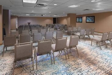 هتل Courtyard By Marriott San Antonio Riverwalk
