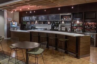Отель Courtyard By Marriott Miami West/fl Turnpike