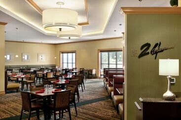هتل Doubletree Resort By Hilton Lancaster