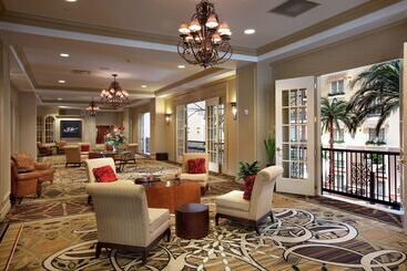 هتل Doubletree Resort By Hilton Lancaster