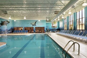 هتل Doubletree Resort By Hilton Lancaster