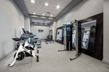 هتل Embassy Suites By Hilton Raleigh Durham Airport Brier Creek