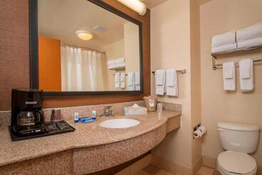 هتل Fairfield Inn & Suites By Marriott Williamsburg