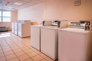 هتل Fairfield Inn & Suites By Marriott Williamsburg