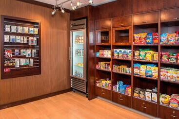 هتل Fairfield Inn & Suites By Marriott Williamsburg