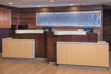 هتل Fairfield Inn & Suites By Marriott Williamsburg