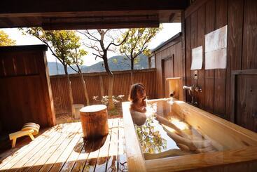 هتل Sasara Gero Hot Springs
