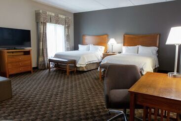 Hotel Hampton Inn And Suites Chesapeake Chesapeake Square Mall