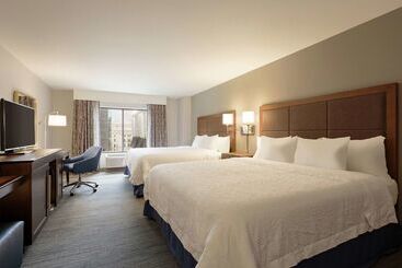 هتل Hampton Inn & Suites Nashville Downtown