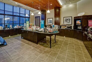 هتل Hampton Inn & Suites Nashville Downtown