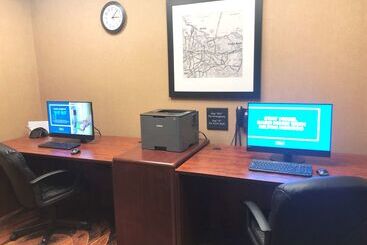 هتل Hampton Inn & Suites Norfolk Airport