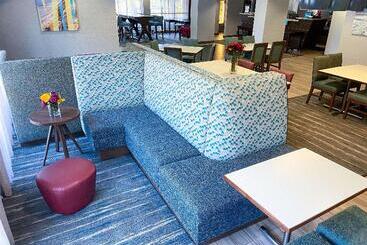هتل Hampton Inn Carlsbad North San Diego County
