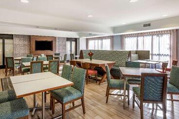 هتل Hampton Inn Carlsbad North San Diego County