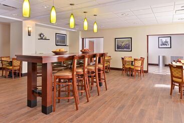 هتل Hampton Inn Grand Island