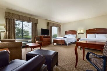 هتل Hampton Inn & Suites Pharr