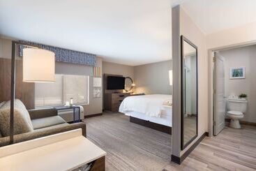 هتل Hampton Inn Princeton