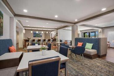 هتل Hampton Inn Princeton