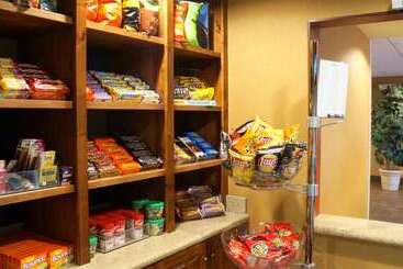 هتل Hampton Inn & Suites Kingman