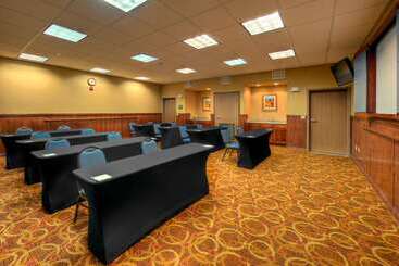 هتل Hampton Inn & Suites Palmdale