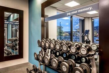 هتل Hampton Inn & Suites Pittsburgh Downtown