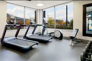 هتل Hampton Inn & Suites Pittsburgh Downtown