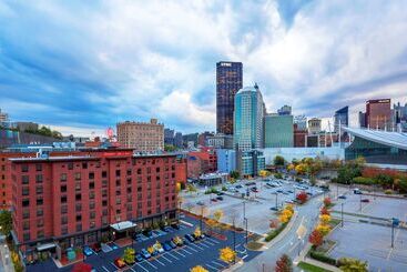 هتل Hampton Inn & Suites Pittsburgh Downtown