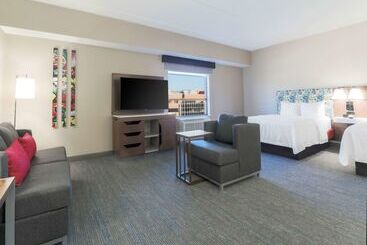 هتل Hampton Inn & Suites Pittsburgh Downtown