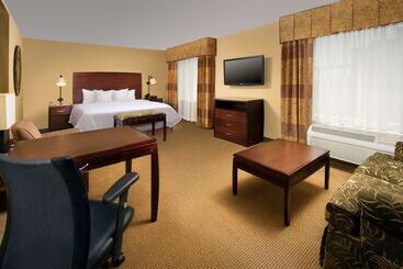 هتل Hampton Inn & Suites San Antonioairport