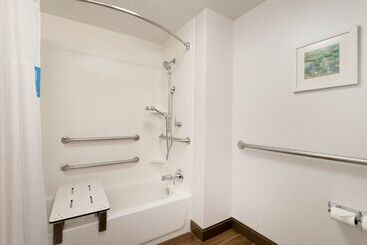 هتل Hampton Inn & Suites Tallahassee I 10/thomasville Road, Fl