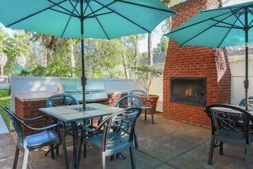 هتل Hampton Inn & Suites Tallahassee I 10/thomasville Road, Fl