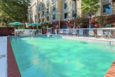 هتل Hampton Inn & Suites Tallahassee I 10/thomasville Road, Fl