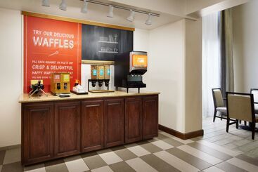 هتل Hampton Inn & Suites Tulsa Southbixby