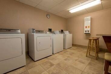 هتل Hampton Inn White River Junction