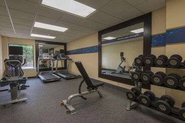 هتل Hampton Inn White River Junction