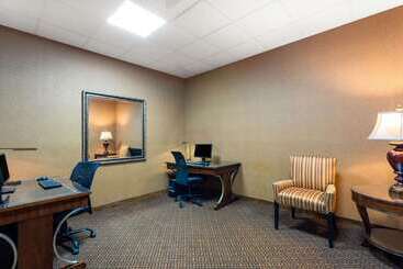 هتل Hawthorn Extended Stay By Wyndham West Palm Beach