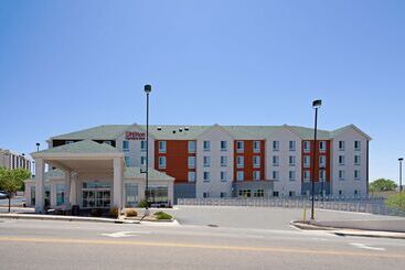 هتل Hilton Garden Inn Albuquerque Airport