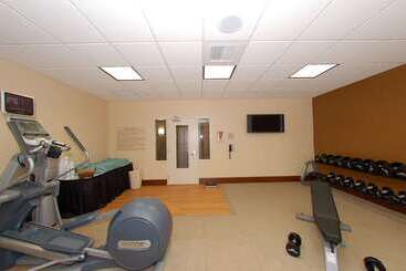 هتل Hilton Garden Inn Bowling Green