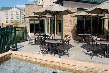 هتل Hilton Garden Inn Bowling Green
