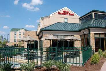 هتل Hilton Garden Inn Bowling Green