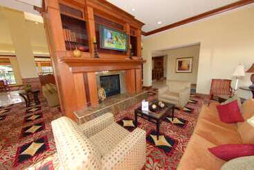 هتل Hilton Garden Inn Bowling Green