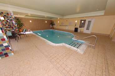 هتل Hilton Garden Inn Bowling Green