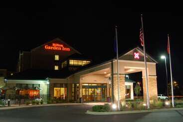 هتل Hilton Garden Inn Bowling Green
