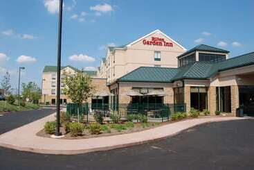 هتل Hilton Garden Inn Bowling Green