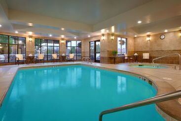 هتل Hilton Garden Inn Bozeman