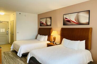 هتل Hilton Garden Inn Columbia