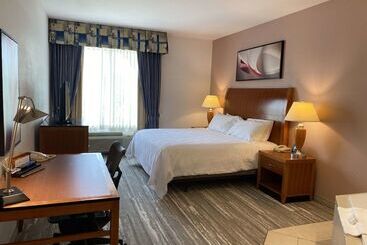 هتل Hilton Garden Inn Columbia