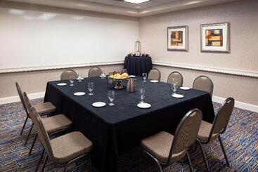 هتل Hilton Garden Inn Denver Downtown